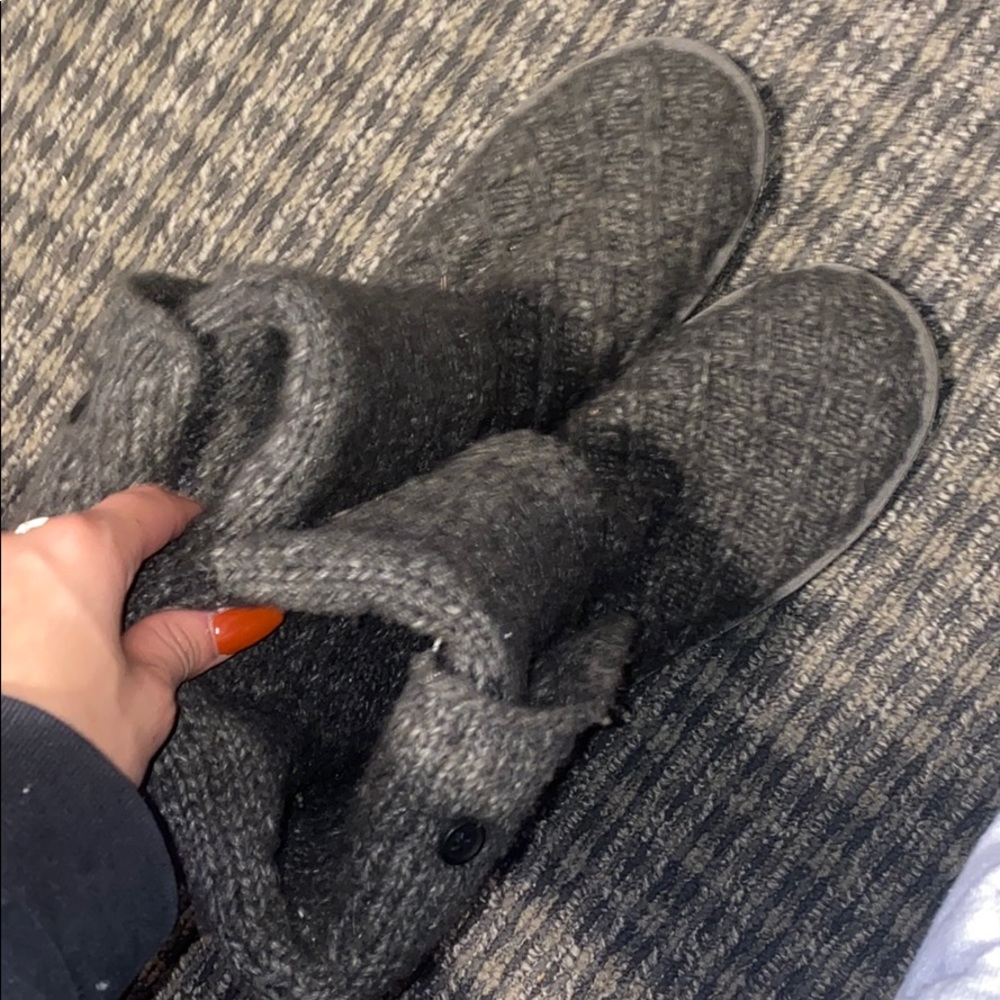 Knit boots